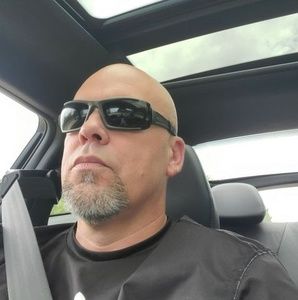 Meet your Posher, Charles